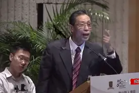 钟南山院士，参加香港中文大学五十周年讲座！网友：全民偶像！视频封面