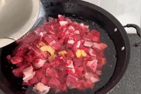 红烧牛肉怎么做才好吃？大厨全程讲解做法，开胃又下饭，太好吃了
