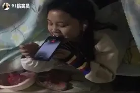女生是如何假装自己有男朋友的，网友看完：过分真实哈哈！
