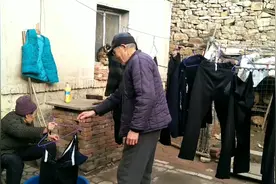 农村爷爷买了洗衣机不会用，咱去教教他怎么用！！视频封面