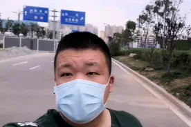 山西太原市火车站新的东广场
各位亲跟着胖小先睹为快视频封面