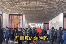 一个行业成就了一群人，也挫败了一群人。有谁真正可以笑到最后？视频封面