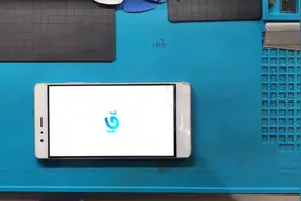 快上车，华为p9换外屏，很稳！