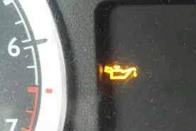 汽车机油故障灯亮，这个故障不容忽视，老技工分享实战经验视频封面