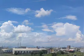 实拍从汕头坐绿皮火车到潮州，半个小时九块五，沿途潮汕天空真美视频封面