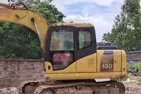 挖机（勾机）租赁，出租，专业提供大中小型号挖掘机，炮机业务..视频封面