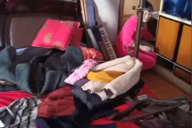 老婆和老娘清理房间，居然发现二十年前的宝贝。小伙都忘记了！