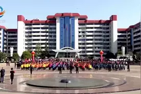 湖北省鄂州市为贵州省驰援鄂州医疗队举行欢送仪式