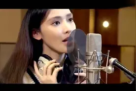 东宫的主题《初见》，仅听旋律就被带入到歌曲里，真的是太唯美了视频封面