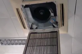 天花机美的中央空调拆卸维修更换水泵方法