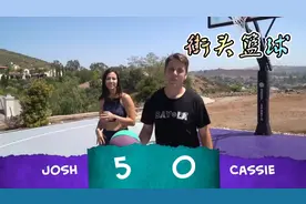 小伙儿与女朋友单挑篮球，一点面子都不给