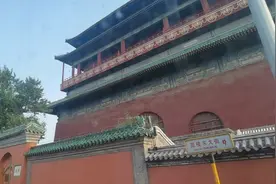 乘坐北京635路公交车，沿途都是景点，坐这趟公交车可真是太值了