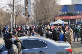 大年初八，沈阳劳动市场招工，保安4000元，保洁3000元，人山人海视频封面