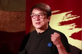 成龙发声：做中国人是小时候梦寐以求的，期待香港尽快恢复安宁视频封面