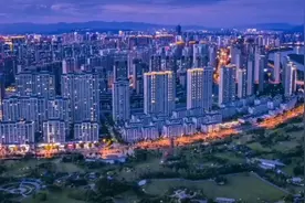 江西三大三线城市角逐！九江、赣州和上饶谁有望成为下个二线城市视频封面
