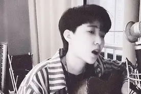 抖音最近爆红的一首《不值得》，唱哭了多少人，网友：真的不值得