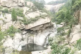 山东泰山景区著名景点：百丈崖、黑龙谭、龙潭飞瀑、西溪石亭视频封面