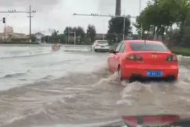 暴雨袭击龙口市.胜利船舶成泽国视频封面
