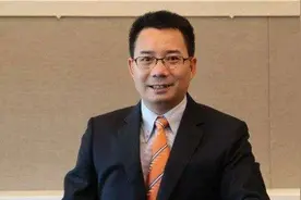 明星基金经理周蔚文:17年从业大佬，业绩稳定，一个字:稳！视频封面