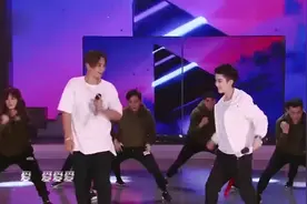 舞王罗志祥表演歌曲《一枝独秀》，与"霸道女总裁"现场尬舞！