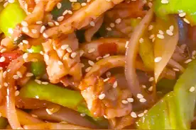 美食教程之葱爆鱿鱼视频封面