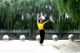 6月全网最火的广场舞《你莫走》跟风跳一个，动感，欢快……