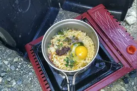 都说西藏高海拔不用高压锅做不熟饭，今天试试用普通锅做一次。