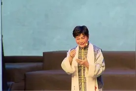 粤剧表演艺术家冯刚毅：博取众家之长 创新传统艺术视频封面