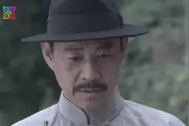 国军长官扛起军旗再赴前线，下令招兵，3天竟拉起万人大部队视频封面