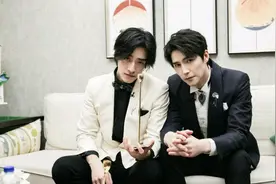 【云次方】阿云嘎郑云龙经典咏流传未播歌曲过千帆视频封面