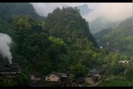 ​湖北有一座金丝楠木的破老屋，价值却达8亿！老人将它给捐了。视频封面