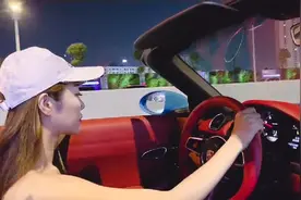 闺蜜心情可不好了，也不理我！说什么才能哄她高兴？