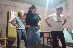 晚饭后，公公婆婆教媳妇儿跳广场舞，她能学会吗？