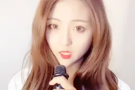 一首《晚婚》，烟嗓女王M哥翻唱太好听了，网友：我也不想独身！视频封面