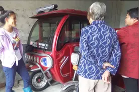 湖南邵阳农村，妹子花4500元买电动三轮车，大家觉得贵吗？视频封面