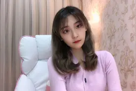 上厕所时发现自己走错门了怎么办，鹿九讲诉初中时的尴尬往事视频封面