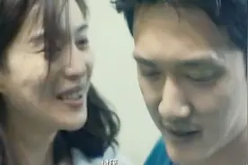 美女护士和男医生在手术室约会，谁知二人玩的太嗨，被同事撞见视频封面