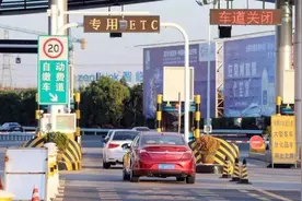 高速出口走错道倒车换出口会扣分？不要再被错误的科普误导了！视频封面