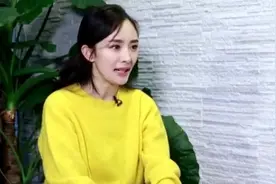 杨幂爸爸的身份让人肃然起敬，网友背景如此显赫怪不得这么红视频封面