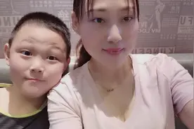 美姐周末带儿子，吃了些什么好吃的？一顿饭花了50元钱