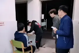 夜班工作忙完又跟进河南校企老师对他们一百多个学生安全签到视频封面