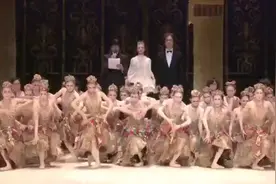 日本，意大利都在唱中国国歌🇨🇳，这就是我们大中国的强大