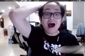 金贡气到：阿西吧，ki涩ki呀，阿西。疯狂咆哮，砸桌子