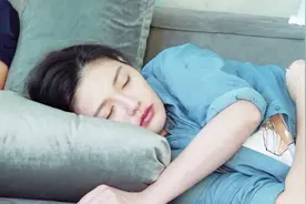 大S敢作敢当，承认打瘦脸针，原因让人哭笑不得视频封面