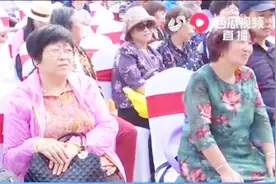 腰椎专家在“为爱撑腰”活动讲解腰椎健康小知识，市民踊跃参与视频封面