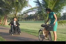 夫妻俩离婚了，残疾前夫很后悔，求前妻复合，可前妻已心灰意冷