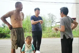 四川大妈嫁河南40多年，河南好还是四川好？大妈回答让人吃惊视频封面