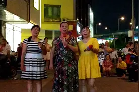 南宁大沙田广场经典老歌三女合唱《世上哪有树缠藤》