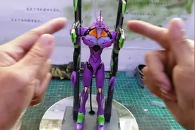童年动画片《福音战士》零号机模型开箱评测，性价比还不错的模型视频封面