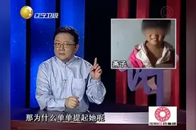 女孩的疯狂让人怀疑，她为何行为举止让人质疑？视频封面